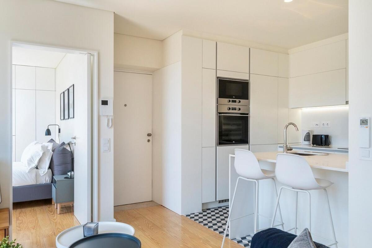 Modern 1 Bedroom Lisbon Apartment With Balcony Экстерьер фото